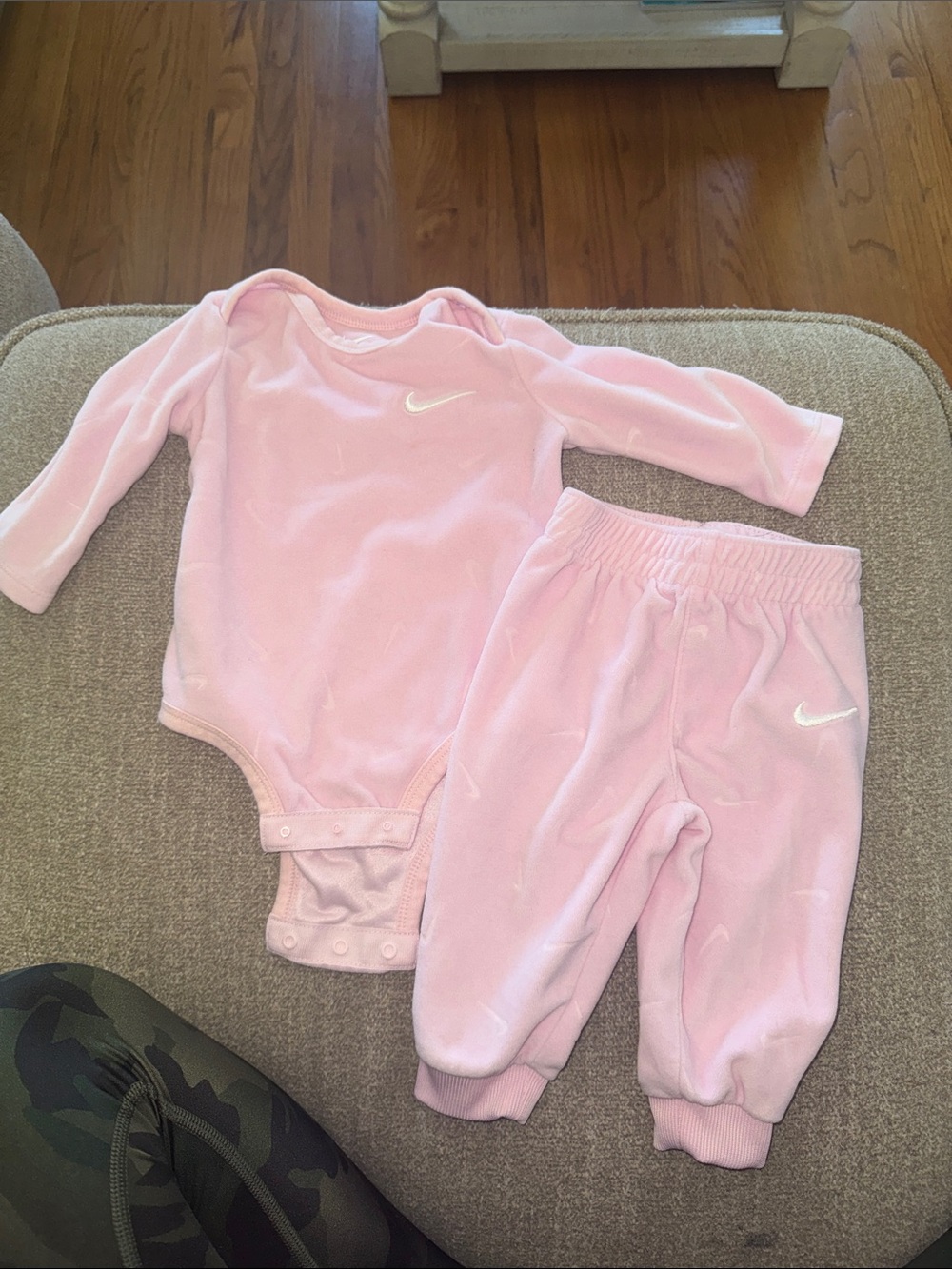Nike Pink Velour Baby One-Piece with Matching Pants size 6 months